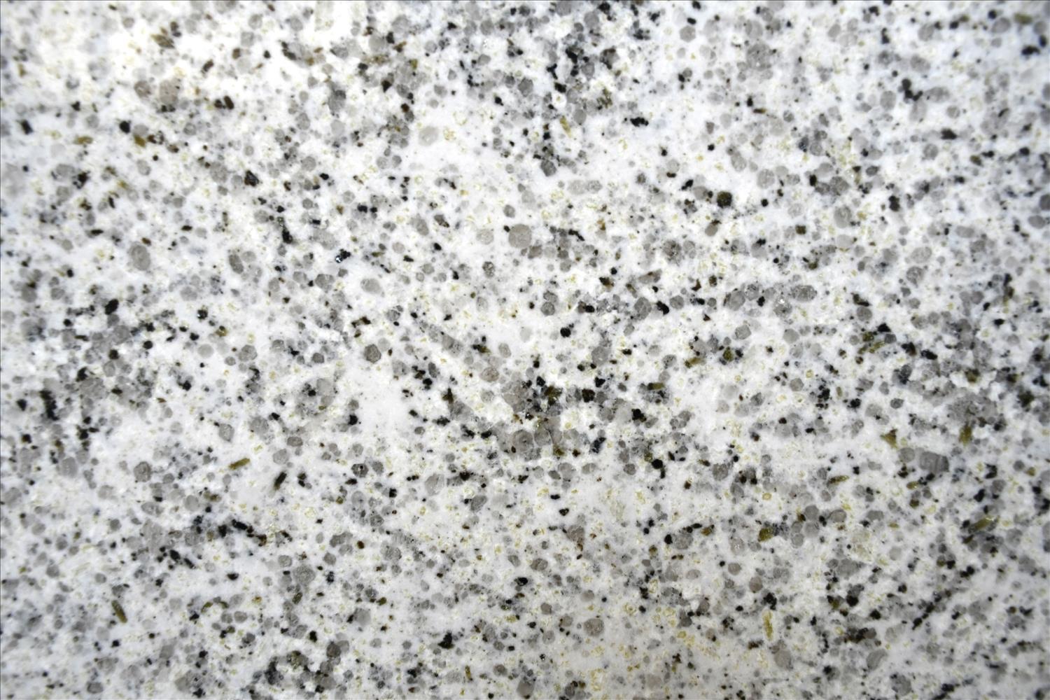 3cm Fin Granite - Cotton White